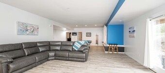Big Sky Retreat Home for 10