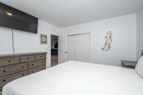 Maison, plusieurs lits, patio, vue jardin (Big Sky Retreat) | 4 chambres, Wi-Fi gratuit