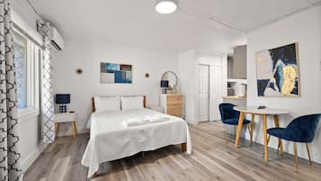 Decoración personalizada, muebles diferentes y escritorio