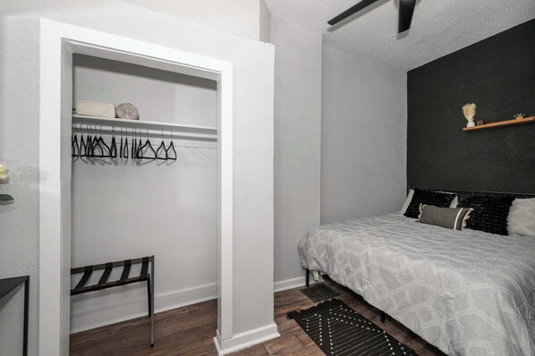 House, Multiple Beds, Balcony, Garden View (Chic Modern Gem w/ Style Suites) | 4 bedrooms, free WiFi - Chic Modern Gem w/ Style Suites (Cincinnati)
