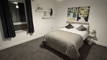 Rumah | 2 kamar tidur, Wi-Fi gratis, dan seprai linen