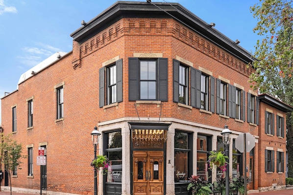 Exterior - Contemporary German Village: 3 (Columbus)