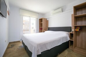 3 室のベッドルーム、アイロン / アイロン台、WiFi