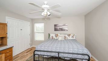 4 bedrooms, individually decorated, individually furnished, bed sheets