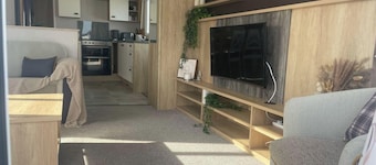 2 Bed-sleeps 6-patio-parking-pet Friendly