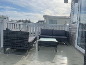 Cabin | Terrace/patio - 2 Bed-sleeps 6-patio-parking-pet Friendly (Eyemouth)