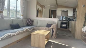 Cabin | Living area