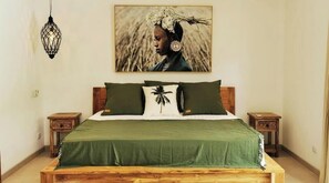 5 bedrooms, WiFi, bed sheets