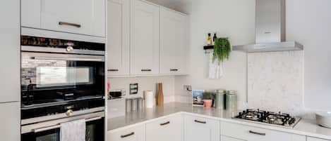 Fridge, microwave, dishwasher, toaster