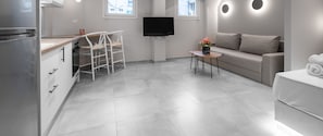 Studio | In-room dining - Bitola, Nilie Hospitality MGMT (Thessaloniki)