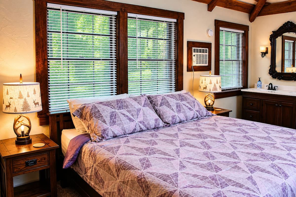 Hypo-allergenic bedding available, desk, laptop workspace, WiFi (free)