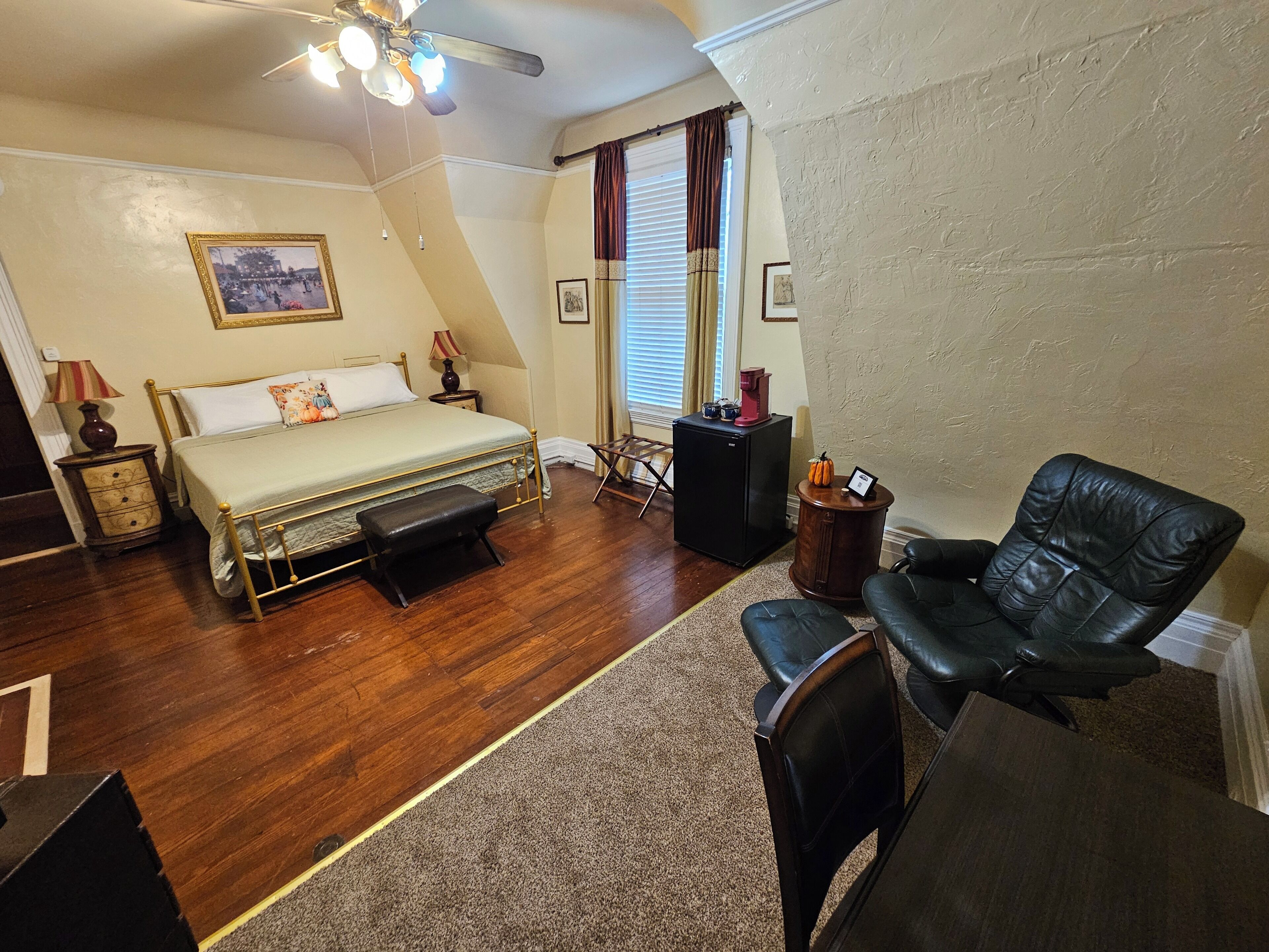 Standaard eenpersoonskamer, uitzicht op bergen | Hypoallergeen beddengoed, individueel gedecoreerd