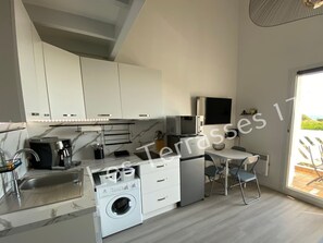 Refrigerador, microondas, horno y lavavajillas 