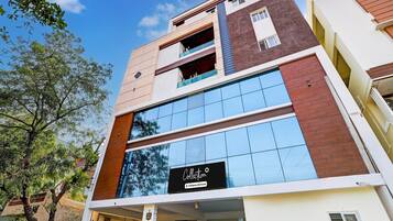 House | Bahagian luar