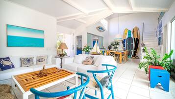 Casa luxo, 5 quartos, piscina particular | Área de estar