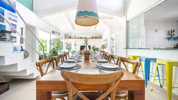 Casa luxo, 5 quartos, piscina particular | Sala de jantar
