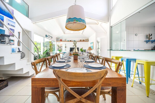 Deluxe House, 5 Bedrooms, Private Pool | Dining room