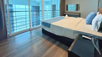 2 bedrooms, desk, iron/ironing board, free WiFi