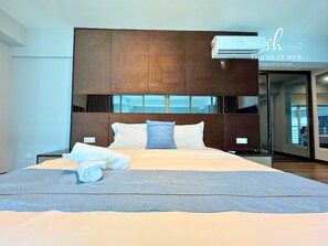 Family Loft | 2 bedrooms, desk, iron/ironing board, free WiFi - Seaview Maritime Suites by The Stay Hub (George Town)