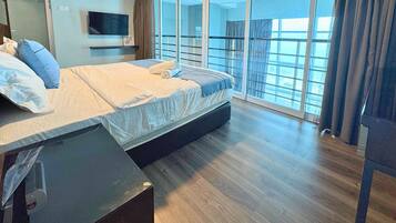 2 bedrooms, desk, iron/ironing board, free WiFi