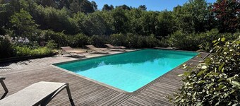 Grande Maison provençale avec piscine