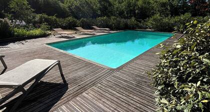 Large Provencal house with swimming pool