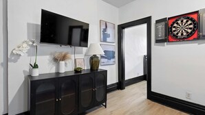 Apartment, Multiple Beds, Patio, Garden View (Merion Village Residences 1166) | Interior - Merion Village Residences 1166 (Columbus)