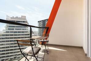 Familie appartement, 2 slaapkamers, niet-roken | Uitzicht vanaf balkon