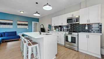 Apartment, Multiple Beds, Patio, Garden View (Merion Village Residences 1166.5) | Private kitchen | Fridge, microwave, oven, stovetop