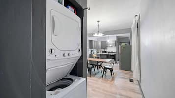 Casa adossada, diversos llits, cuina, vistes al jardí (North Pearl Residences 874) | Bugaderia