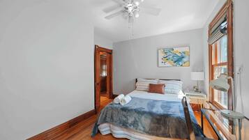 House, Multiple Beds, Patio, Garden View (Our Locally World Famous Home) | 2 bedrooms, individually decorated, individually furnished, bed sheets