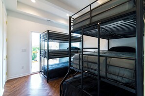 4 soveværelser, strygejern/strygebræt, Wi-Fi, sengetøj