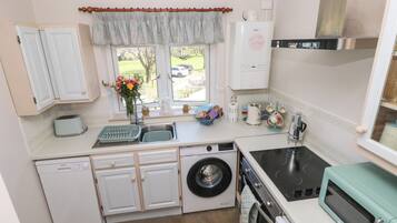 Fridge, microwave, dishwasher, toaster