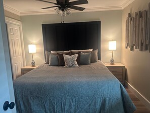 Condo, 1 King Bed (C' Salt 10B) | 1 bedroom