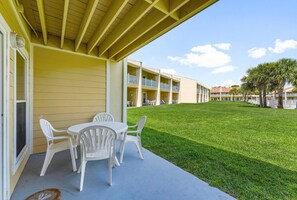 Condo, 1 King Bed (C' Salt 10B) | Outdoor dining