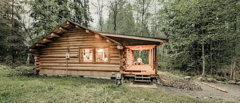 Stuga - 2 sovrum - rökare - eldstad | Exteriör