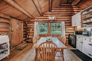 Cabin, 2 Bedrooms, Smoking, Fireplace | Dining