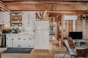 Cabin, 2 Bedrooms, Smoking, Fireplace | Private kitchen - 76gs - Genuine Log Cabin - Wifi - Pets Ok - Sleeps 4 (Deming)