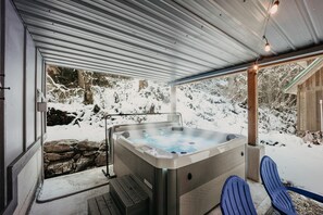 كابينة - ٣ غرف نوم - بشرفة | مغطس سبا خارجي