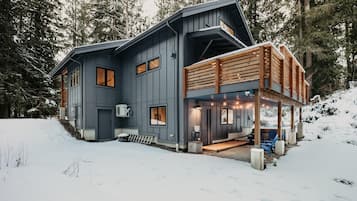 Cabin, 3 Bedrooms, Balcony | Exterior