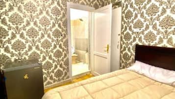 Deluxe Twin Room, Mountain View | Free WiFi