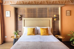 Bügeleisen/Bügelbrett, Reisekinderbett, kostenloses WLAN, Bettwäsche