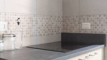 Refrigerador, microondas, parrilla de estufa y lavavajillas