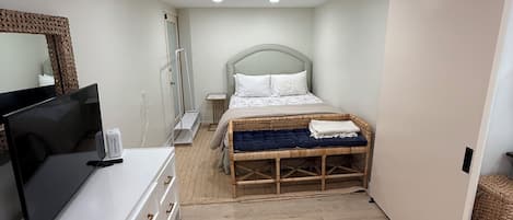 1 chambre, fer et planche à repasser, accès au Wi-Fi (inclus)