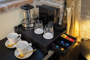 Design Room, Courtyard View 2 | Coffee and/or coffee maker - Design rooms ANIMA MUNDI City Centre (Split)