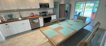 Beautiful renovate Home Paradise Heated POOL Jacuzzie Vero Beach