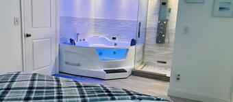 Beautiful renovate Home Paradise Heated POOL Jacuzzie Vero Beach