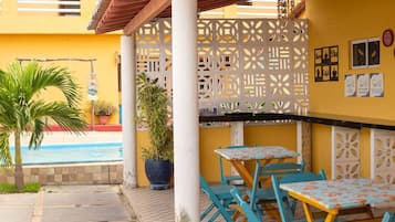 Coffee shop