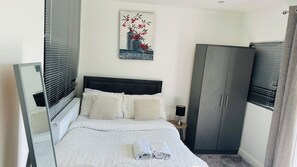 1 bedroom, iron/ironing board, free WiFi, bed sheets