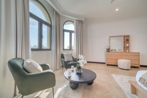 Villa – premium, 6 soverom, privat basseng, strandutsikt | 6 soverom, safe på rommet, skrivebord og skrivebord for bærbar PC